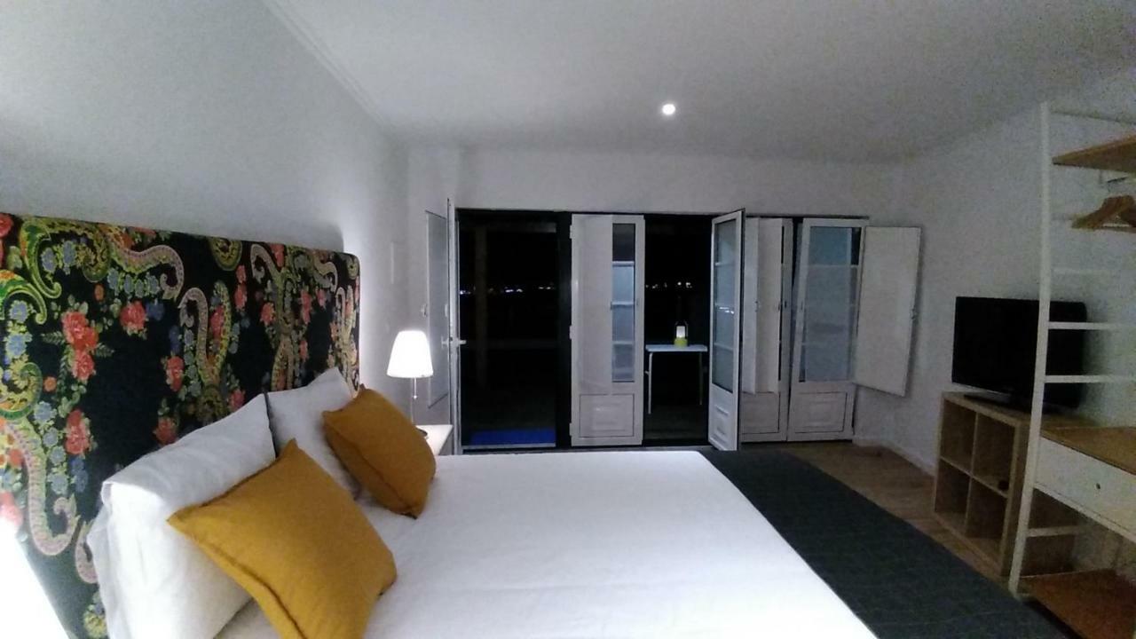 Bed and Breakfast Vistalmar Sao Martinho Сан-Мартінню-ду-Порту Екстер'єр фото